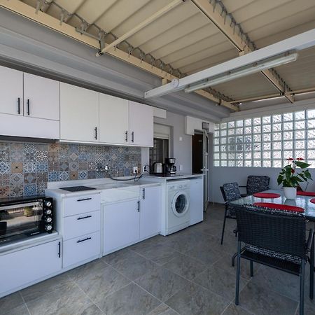 Myrto Luxurious Top Floor Studio Kalamata Esterno foto