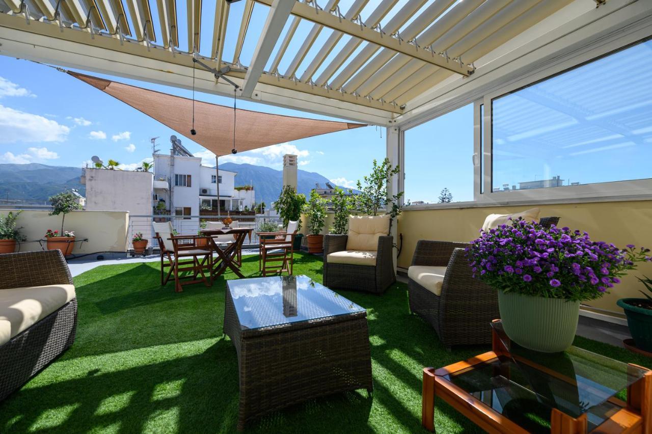 Myrto Luxurious Top Floor Studio Kalamata Esterno foto