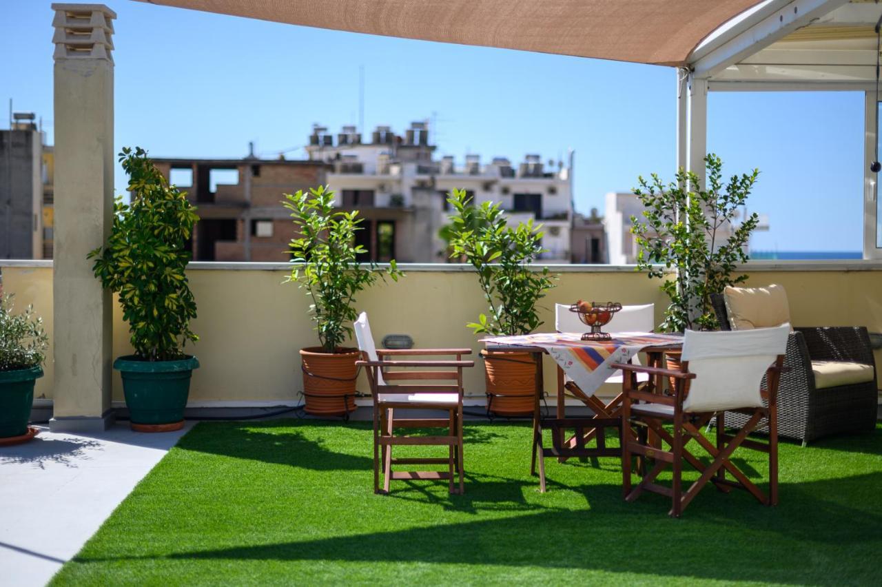 Myrto Luxurious Top Floor Studio Kalamata Esterno foto