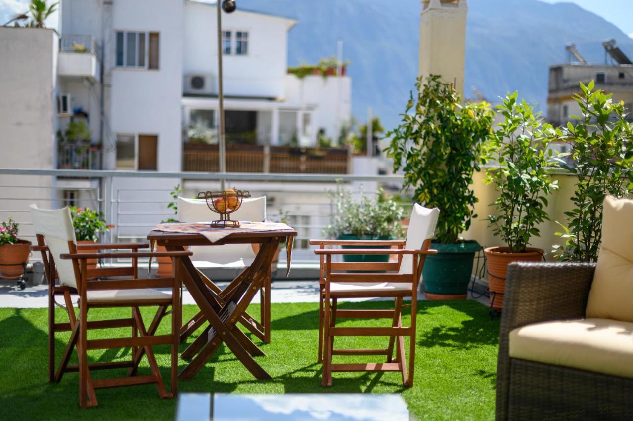 Myrto Luxurious Top Floor Studio Kalamata Esterno foto