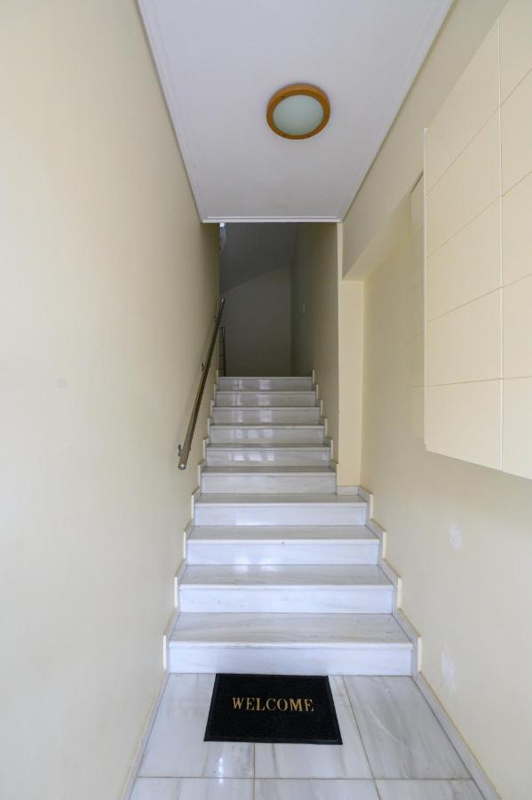 Myrto Luxurious Top Floor Studio Kalamata Esterno foto